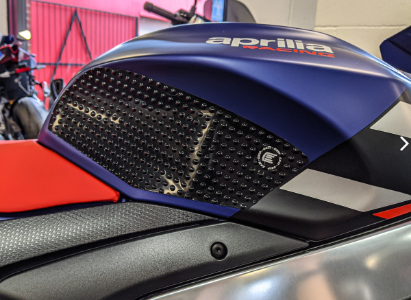 Eazi-Grip EVO Tank Traction Pads Aprilia (Stomp)